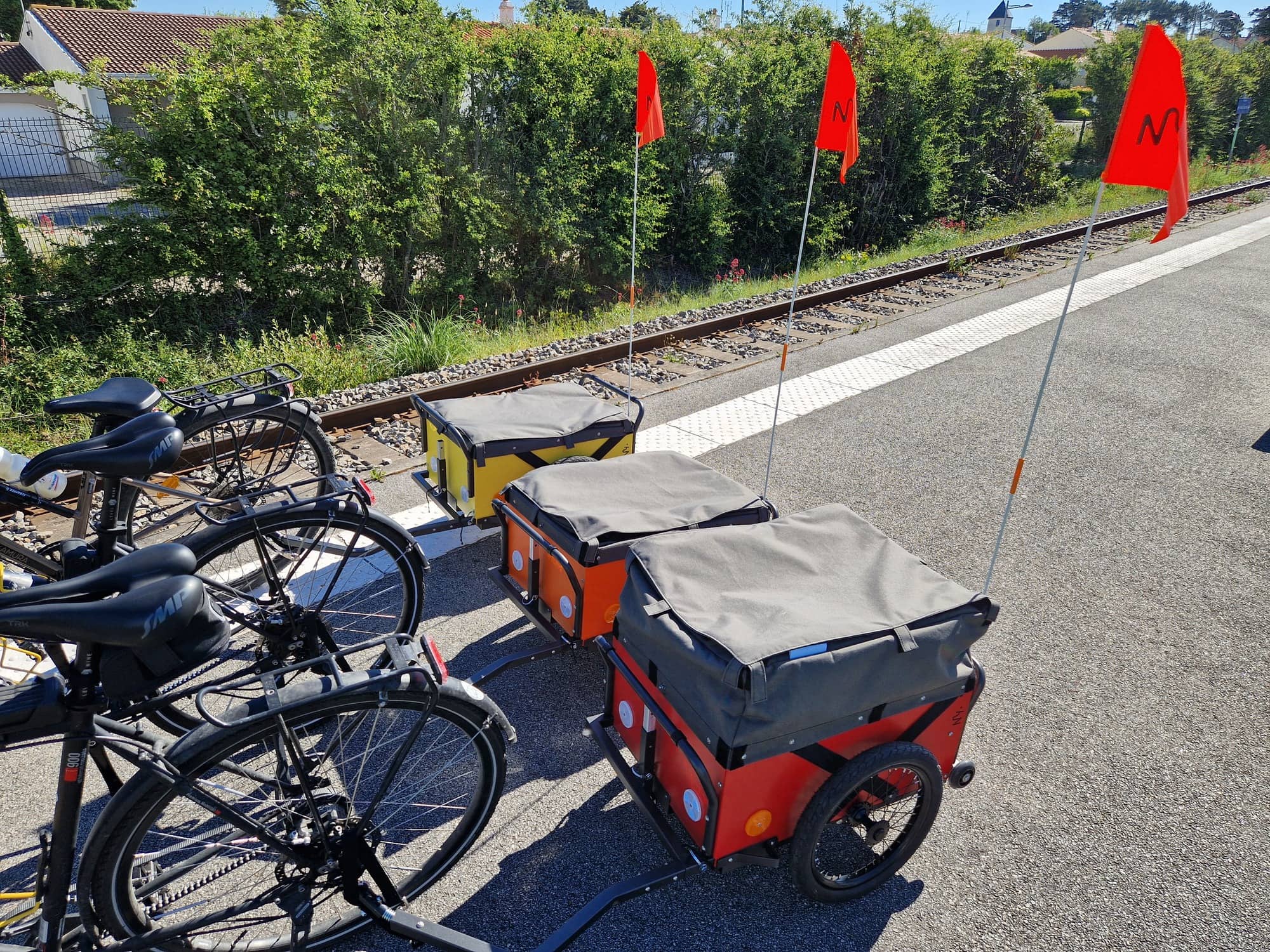 STERNYTRAILER - La remorque compact et légère de la marque STERNYTENT