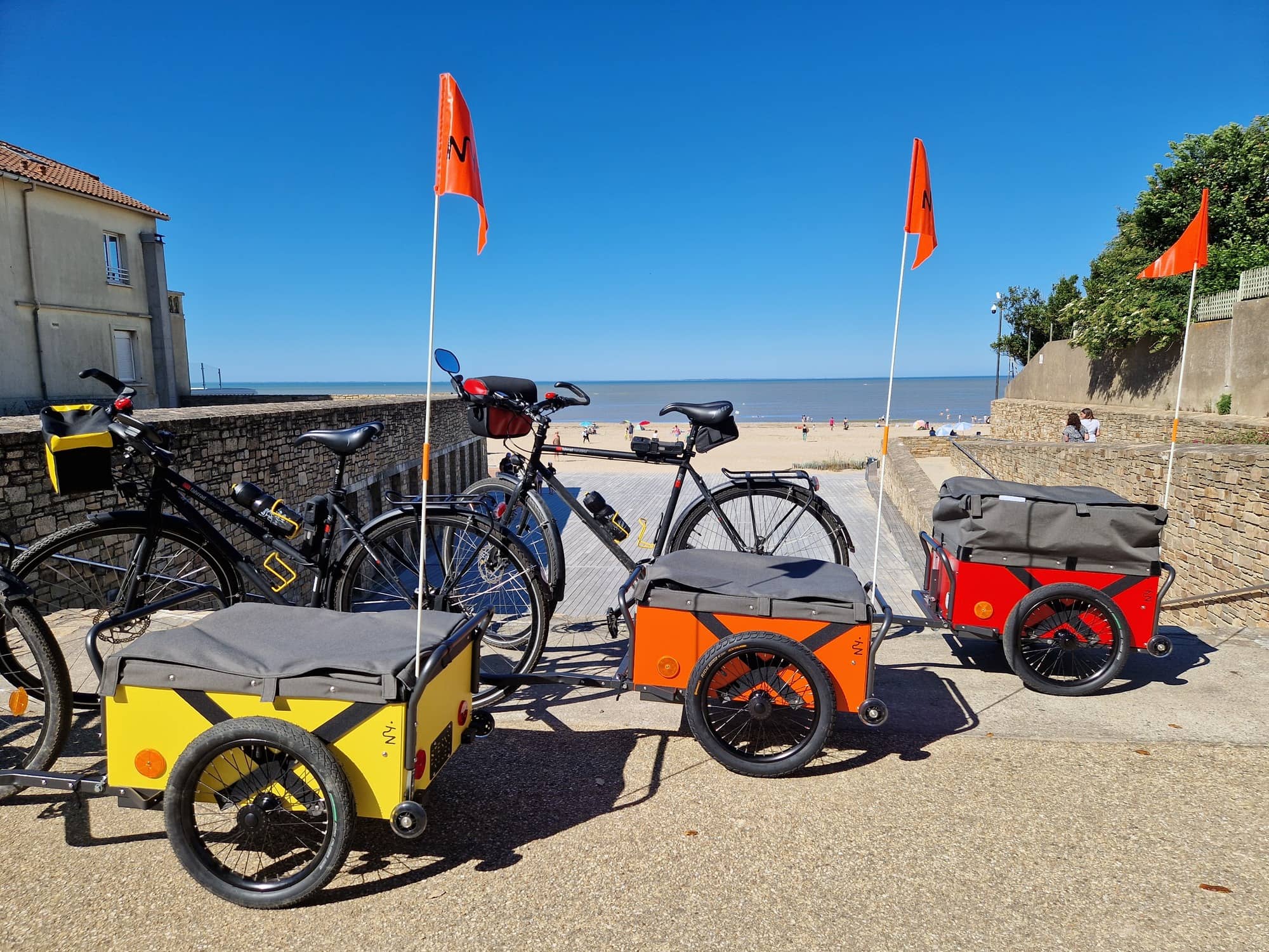 STERNYTRAILER - La remorque compact et légère de la marque STERNYTENT